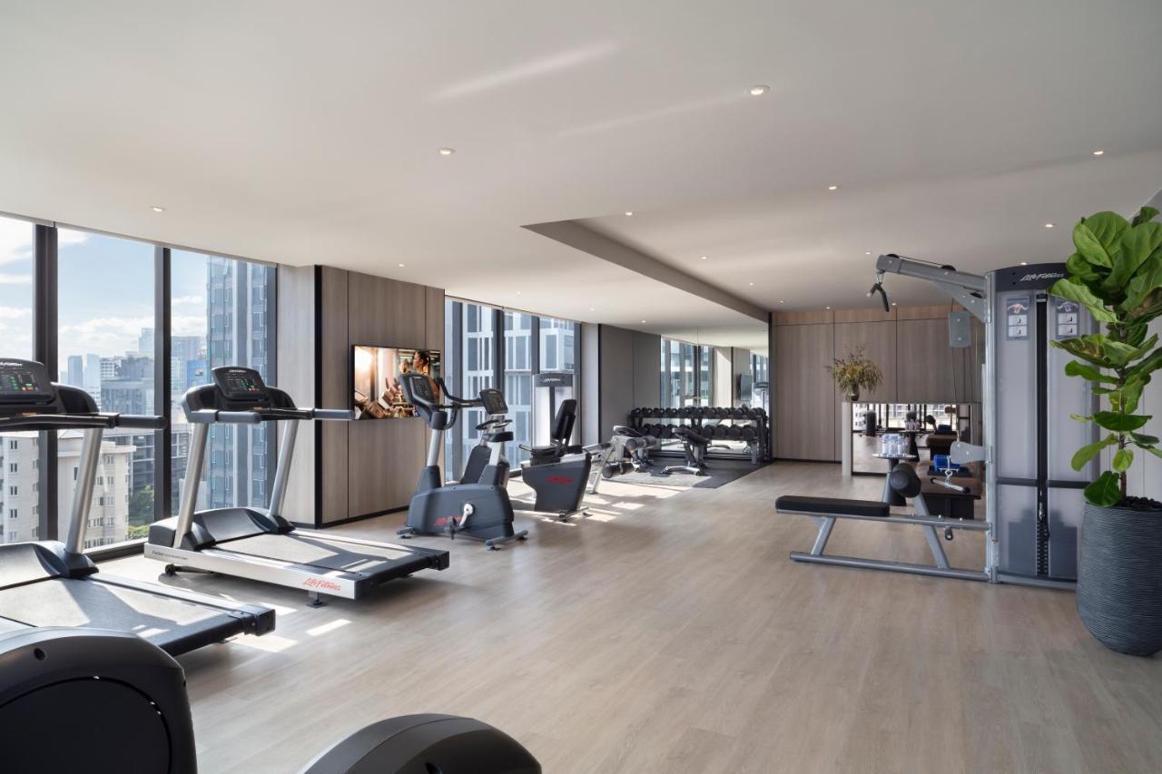 Ascott Thonglor Bangkok Hotel Exterior foto The gym at the 101 Tower