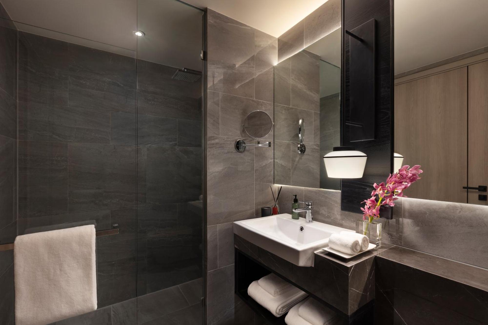 Ascott Thonglor Bangkok Hotel Exterior foto Bathroom